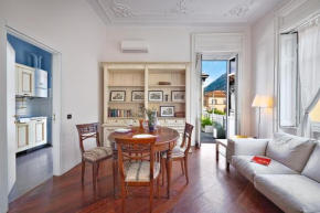 Three-room apartment in Como center Como